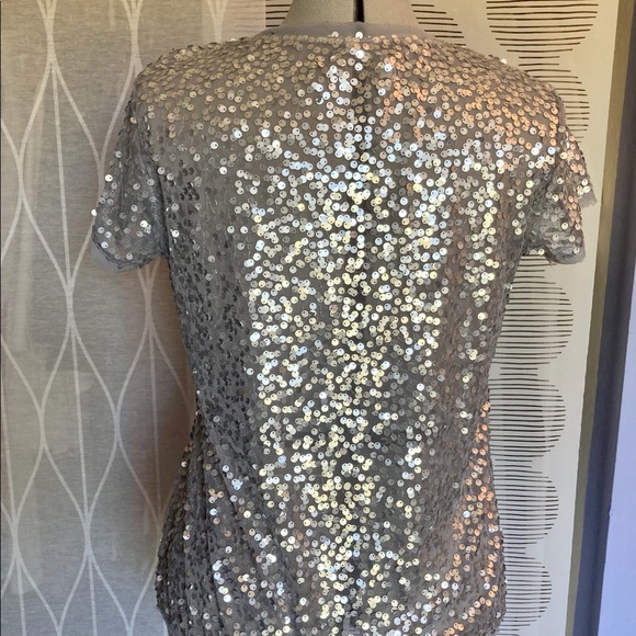 Gray short sleeve tulle top with silver sequins - Picture 4 of 6